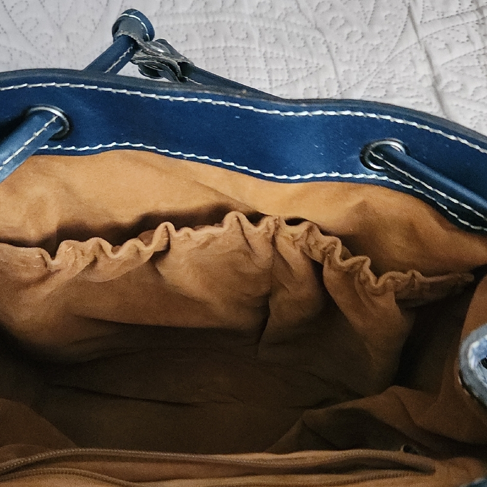 Patricia Nash Navy and Pale Pink Floral Backpack - Picture 6 of 12